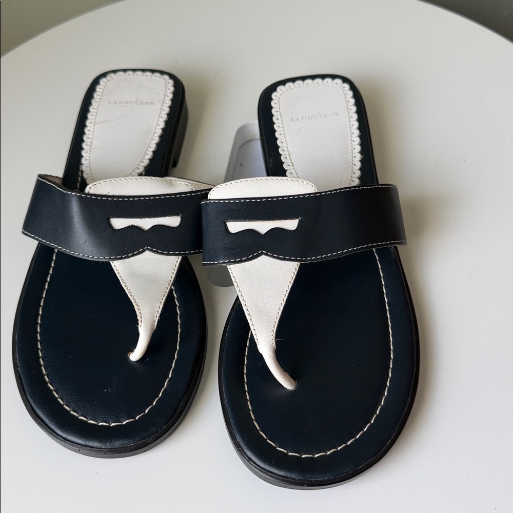 Land’s End Leather Thong Sandals Navy /white Made in Brazil 6.5 Slip on